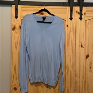 H&M - Vneck - Light Blue - Large